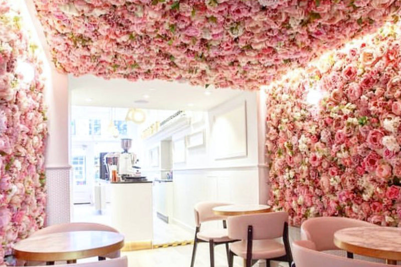 Flowers and design by Wildabout.